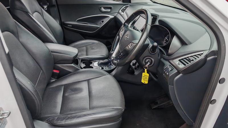 Used Hyundai Santa Fe 2018 for sale - 77326935: Photo 10