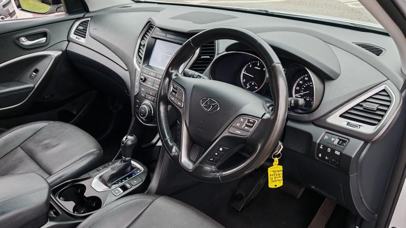 Used Hyundai Santa Fe 2018 for sale - 77326935: Photo 11