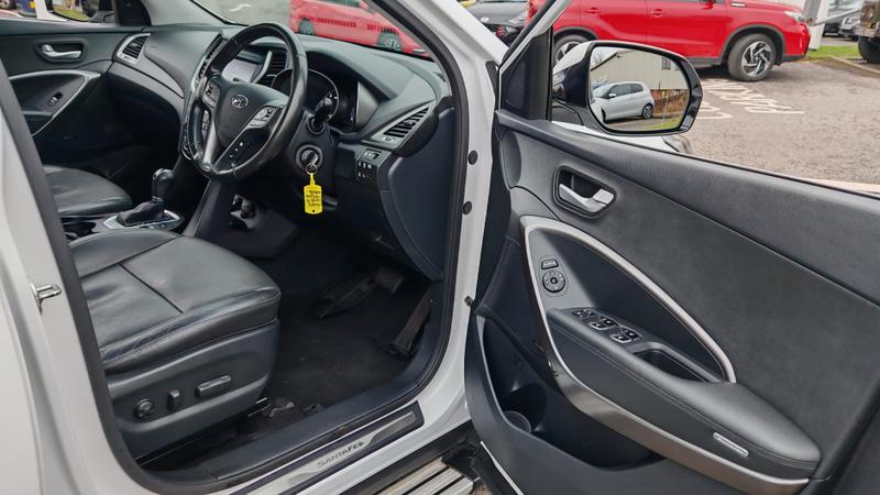 Used Hyundai Santa Fe 2018 for sale - 77326935: Photo 12