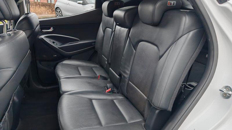 Used Hyundai Santa Fe 2018 for sale - 77326935: Photo 18