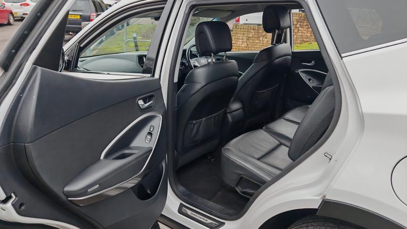 Used Hyundai Santa Fe 2018 for sale - 77326935: Photo 20