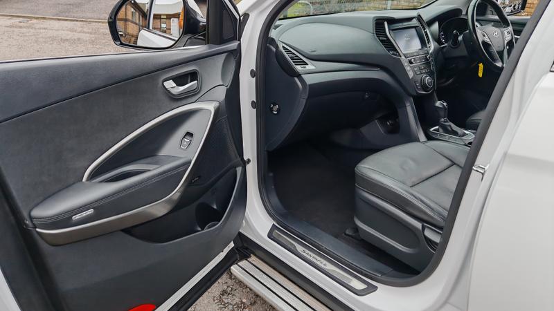 Used Hyundai Santa Fe 2018 for sale - 77326935: Photo 24