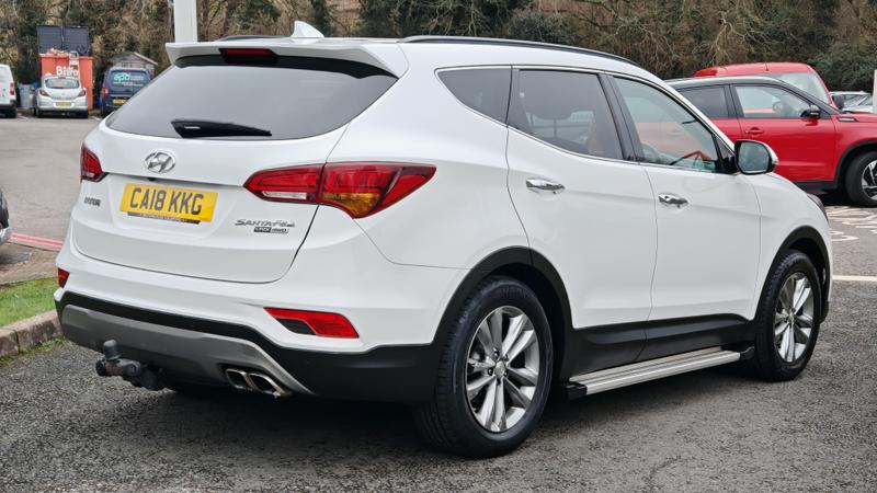 Used Hyundai Santa Fe 2018 for sale - 77326935: Photo 3