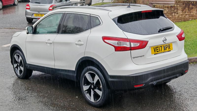 Used Nissan Qashqai 2017 for sale - 77691518: Photo 3