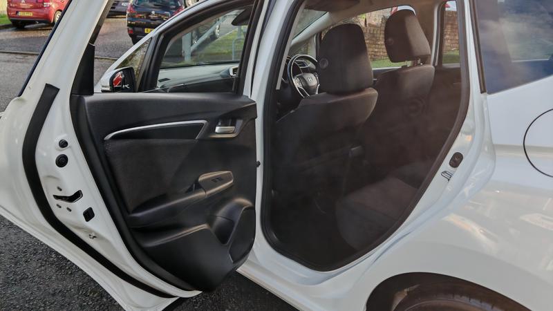 Used Honda Jazz 2016 for sale - 76984768: Photo 19