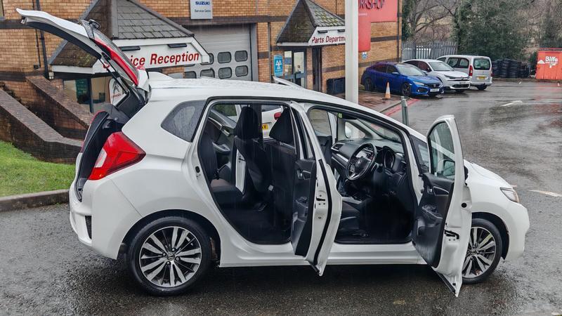 Used Honda Jazz 2016 for sale - 76984768: Photo 6