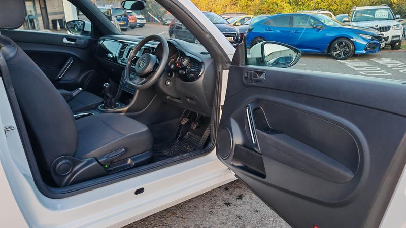 Used Volkswagen Beetle 2015 for sale - 76332507: Photo 12