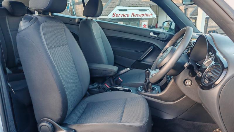 Used Volkswagen Beetle 2015 for sale - 76332507: Photo 9