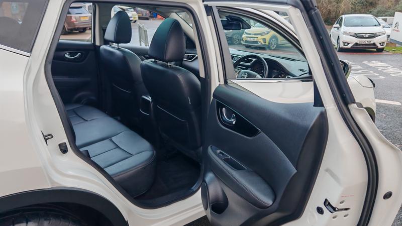 Used Nissan Qashqai 2016 for sale - 77006001: Photo 15