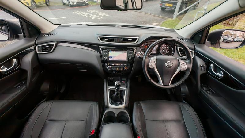 Used Nissan Qashqai 2016 for sale - 77006001: Photo 25