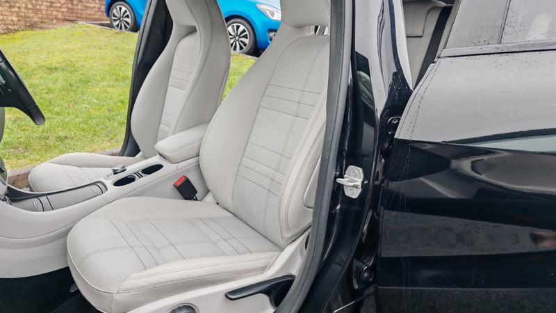 Used Mercedes-Benz A-Class 2015 for sale - 77450331: Photo 17