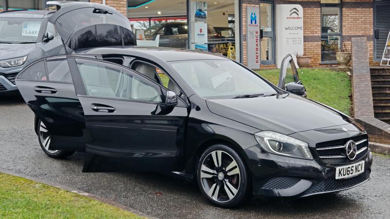 Used Mercedes-Benz A-Class 2015 for sale - 77450331: Photo 2