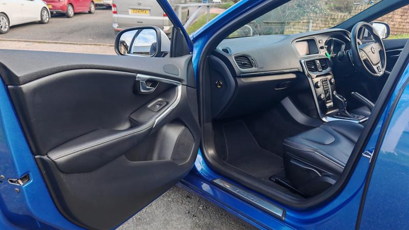 Used Volvo V40 2019 for sale - 77791518: Photo 22