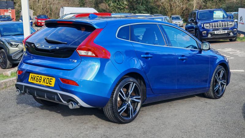 Used Volvo V40 2019 for sale - 77791518: Photo 3