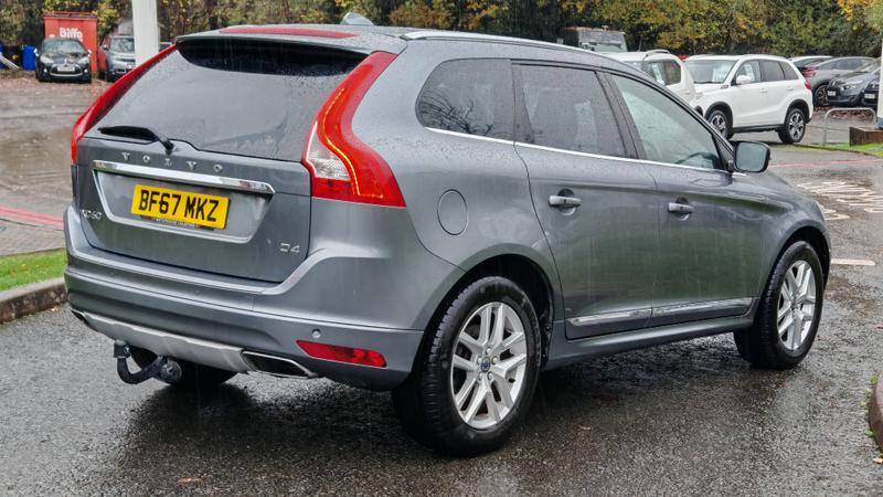 Used Volvo XC60 2017 for sale - 76580811: Photo 2