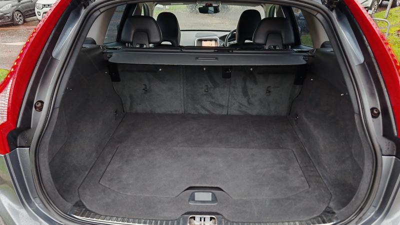 Used Volvo XC60 2017 for sale - 76580811: Photo 6