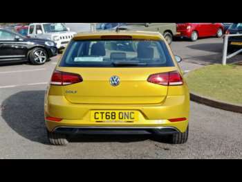 Used Volkswagen Golf 2019 for sale - 74093360: Photo