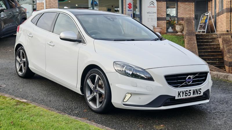 Used Volvo V40 2015 for sale - 76847450: Photo 1