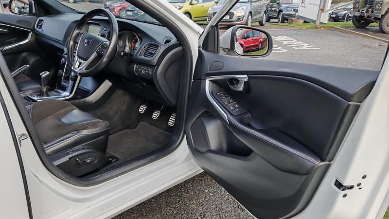 Used Volvo V40 2015 for sale - 76847450: Photo 12