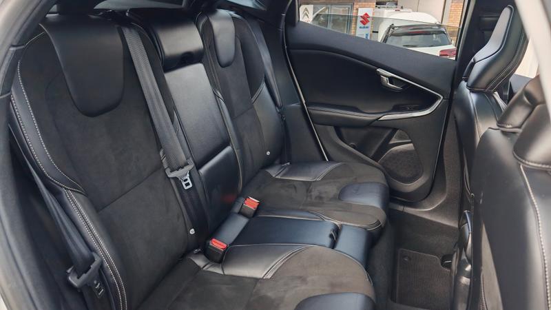 Used Volvo V40 2015 for sale - 76847450: Photo 13