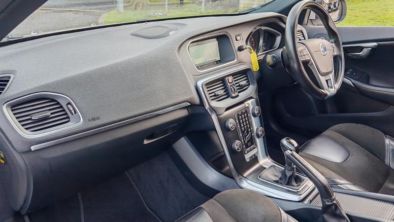 Used Volvo V40 2015 for sale - 76847450: Photo 22