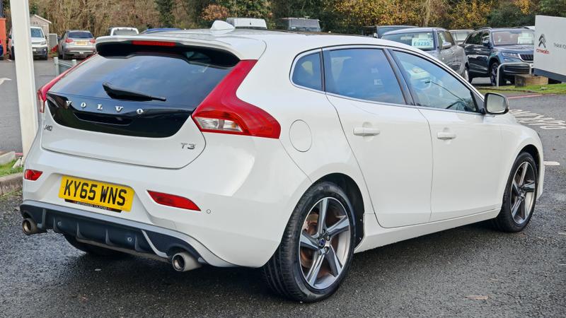Used Volvo V40 2015 for sale - 76847450: Photo 3