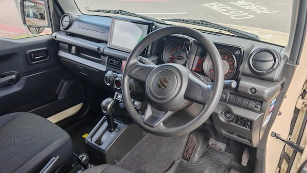 Used Suzuki Jimny 2023 for sale - 76286895: Photo 11