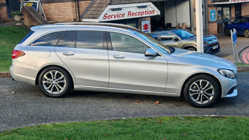 Used Mercedes-Benz C Class 2015 for sale - 76580807: Photo 2