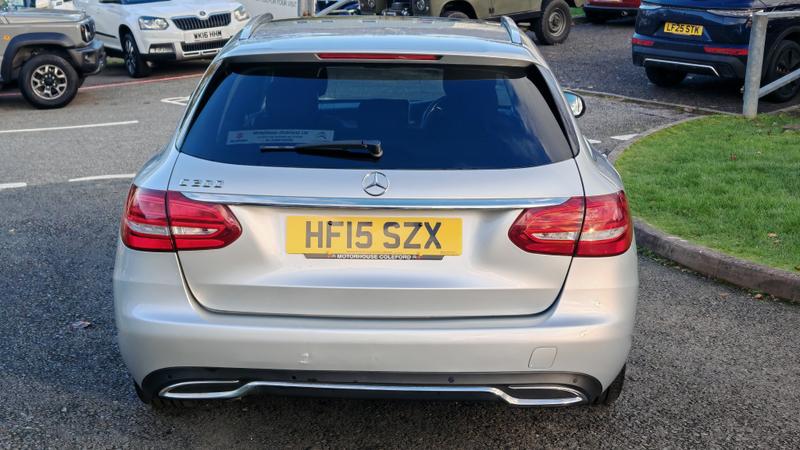 Used Mercedes-Benz C Class 2015 for sale - 76580807: Photo 4