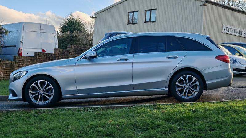 Used Mercedes-Benz C Class 2015 for sale - 76580807: Photo 8