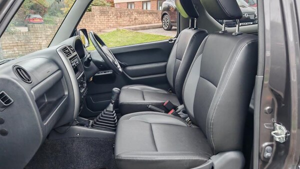 Used Suzuki Jimny 2017 for sale - 76302825: Photo 10