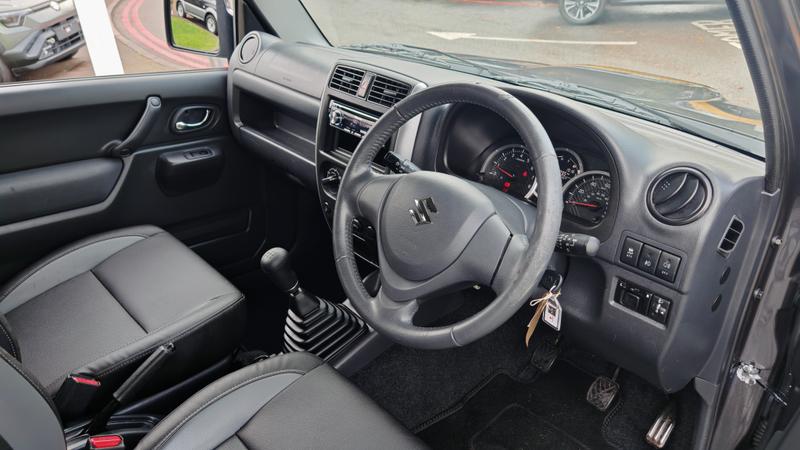 Used Suzuki Jimny 2017 for sale - 76302825: Photo 11
