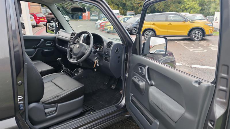 Used Suzuki Jimny 2017 for sale - 76302825: Photo 12