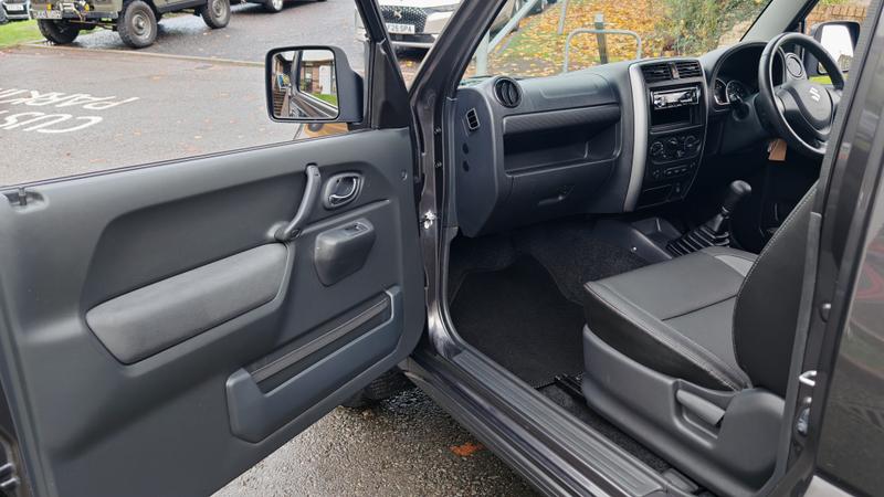 Used Suzuki Jimny 2017 for sale - 76302825: Photo 17