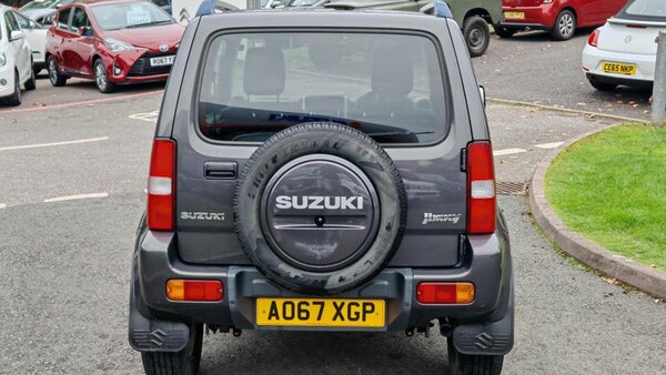 Used Suzuki Jimny 2017 for sale - 76302825: Photo 4