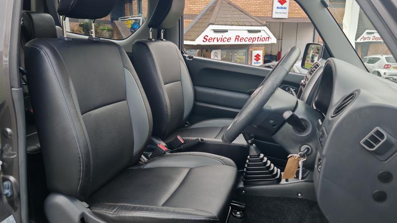 Used Suzuki Jimny 2017 for sale - 76302825: Photo 9