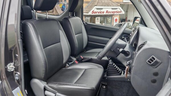 Used Suzuki Jimny 2017 for sale - 76302825: Photo 9