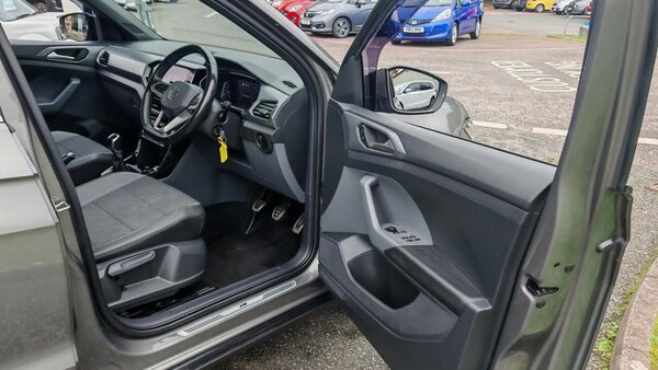 Used Volkswagen T-Cross 2021 for sale - 76168292: Photo 12