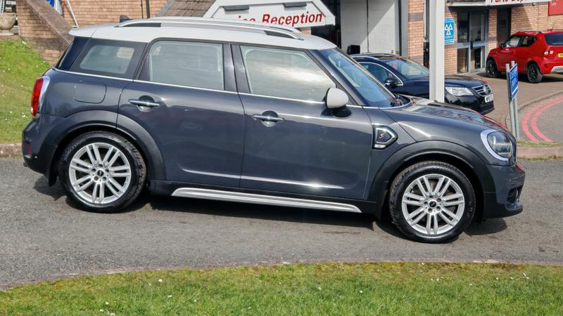 Used MINI Countryman 2017 for sale - 77965872: Photo 2