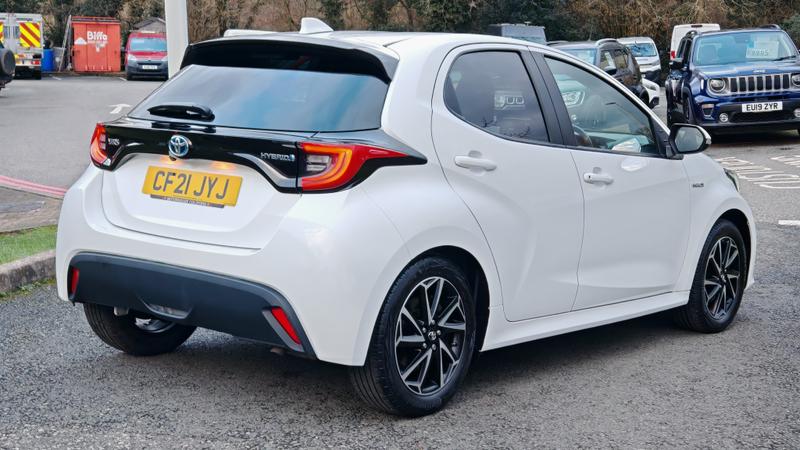 Used Toyota Yaris 2021 for sale - 77493451: Photo 3