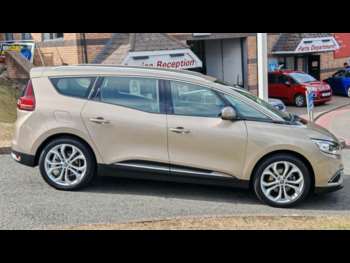Used Renault Grand Scenic 2018 for sale - 75207607: Photo