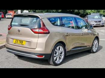Used Renault Grand Scenic 2018 for sale - 75207607: Photo