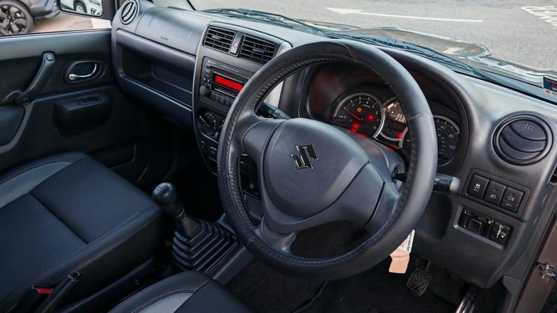 Used Suzuki Jimny 2015 for sale - 76653537: Photo 11