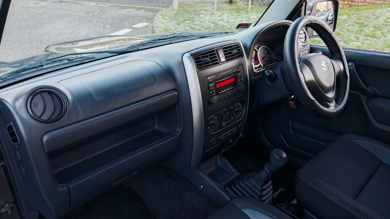 Used Suzuki Jimny 2015 for sale - 76653537: Photo 16