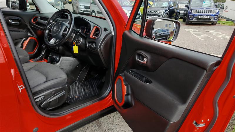 Used Jeep Renegade 2017 for sale - 77529204: Photo 12