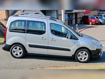 Used Peugeot Partner Tepee 2011 for sale - 79146701: Photo