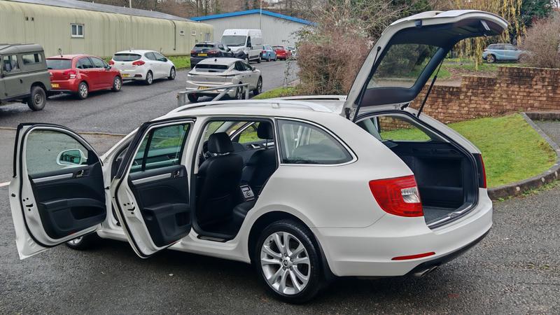 Used Skoda Superb 2014 for sale - 76908796: Photo 21