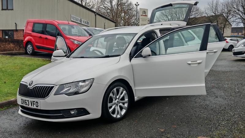 Used Skoda Superb 2014 for sale - 76908796: Photo 22
