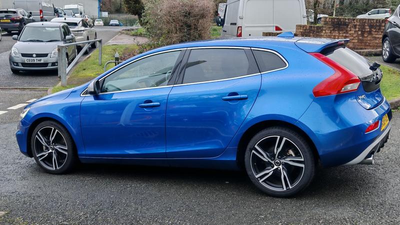 Used Volvo V40 2019 for sale - 77532775: Photo 11
