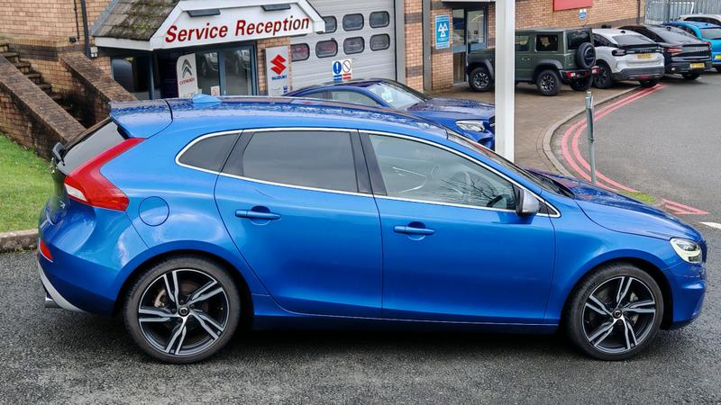 Used Volvo V40 2019 for sale - 77532775: Photo 5